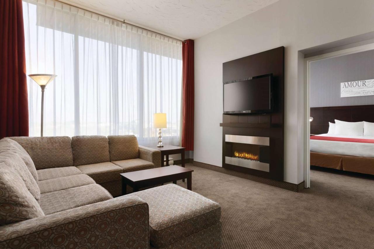 Travelodge By Wyndham Quebec City Hotel & Convention Centre Εξωτερικό φωτογραφία