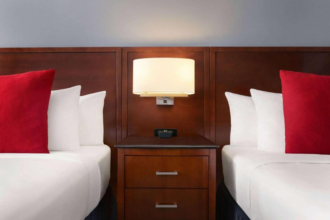 Travelodge By Wyndham Quebec City Hotel & Convention Centre Εξωτερικό φωτογραφία