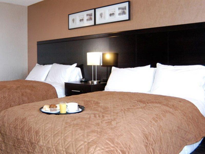 Travelodge By Wyndham Quebec City Hotel & Convention Centre Εξωτερικό φωτογραφία
