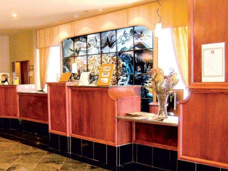 Travelodge By Wyndham Quebec City Hotel & Convention Centre Εξωτερικό φωτογραφία