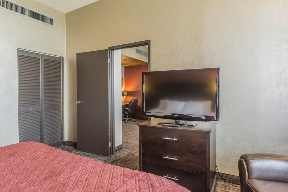 Travelodge By Wyndham Quebec City Hotel & Convention Centre Εξωτερικό φωτογραφία