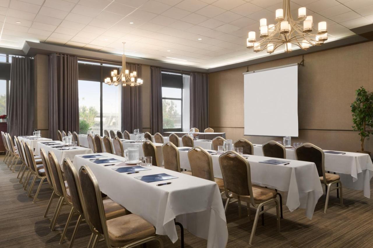 Travelodge By Wyndham Quebec City Hotel & Convention Centre Εξωτερικό φωτογραφία