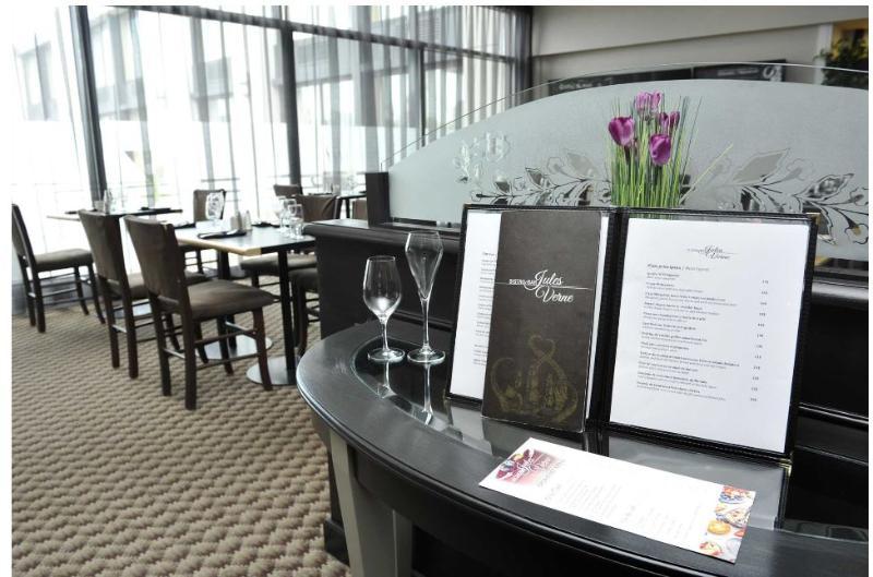 Travelodge By Wyndham Quebec City Hotel & Convention Centre Εξωτερικό φωτογραφία